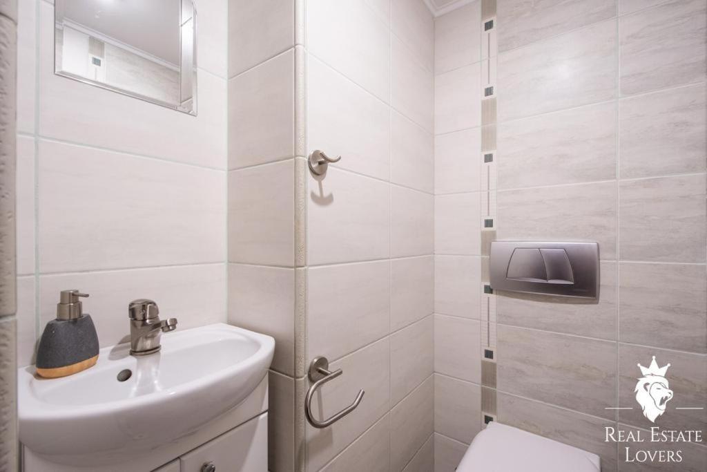 Warsaw Garden Apartment 70M2 Екстериор снимка